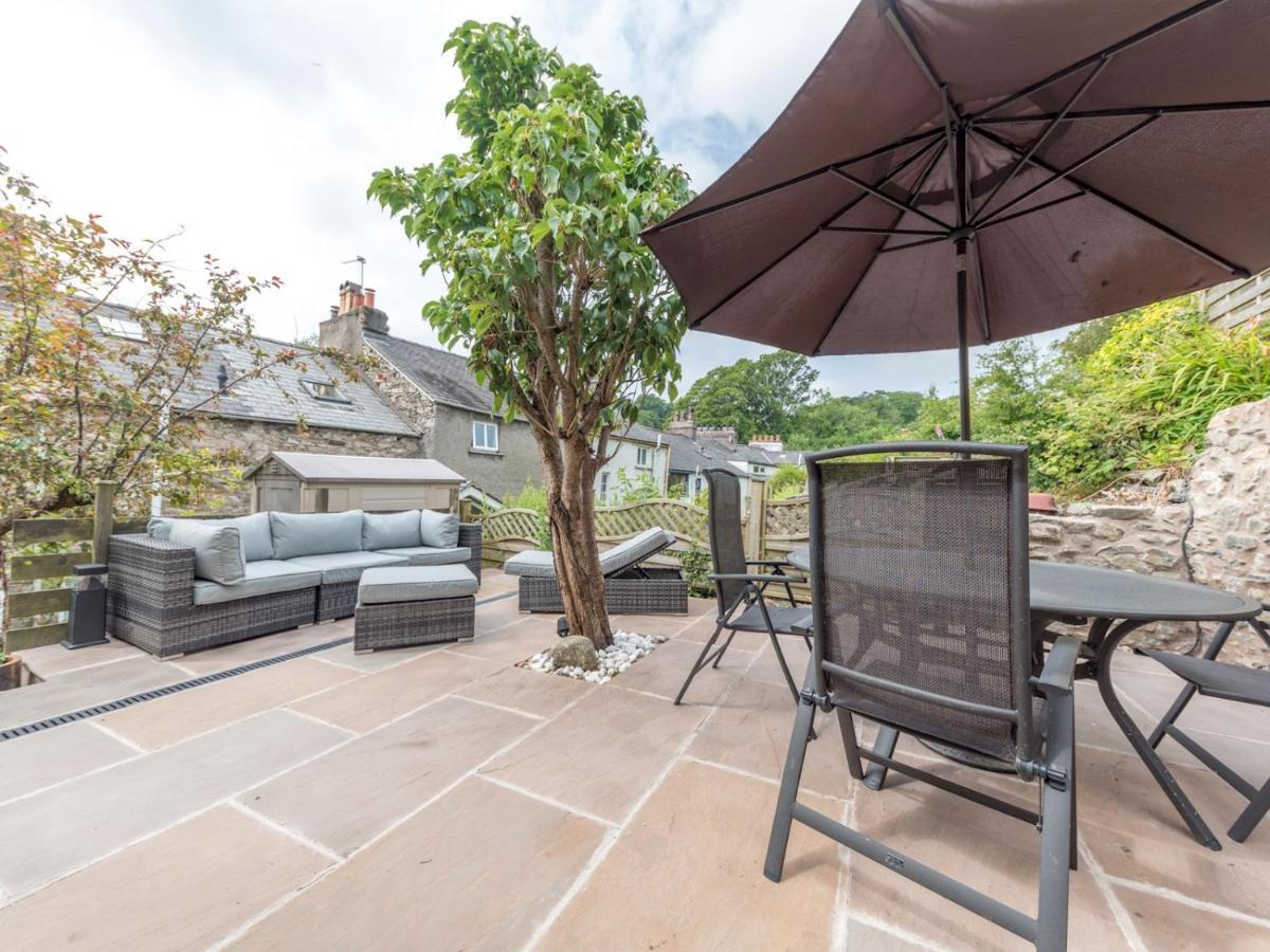 Villa Pass The Keys Mop Fair Sunny Garden Town Centre Ulverston Exterior foto